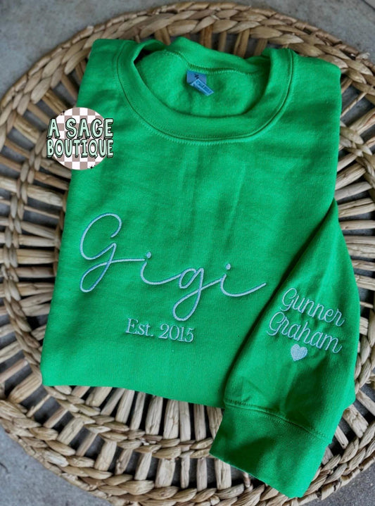 Embroidered custom name crew neck, personalized sweatshirt, embroidered unisex t shirt, embroidered names on the sleeve, custom names