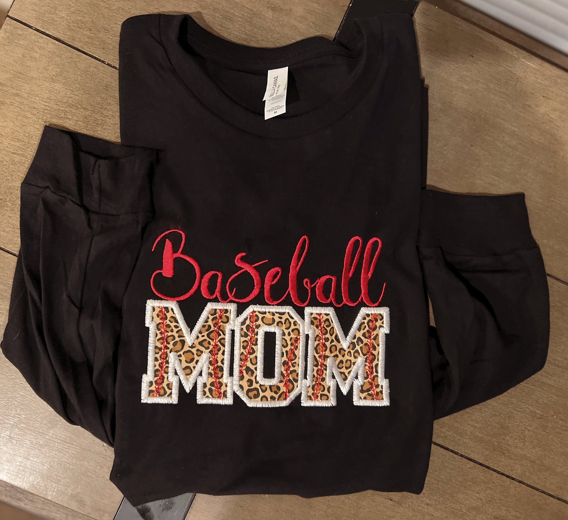 Baseball/softball mom - embroidered - leopard - cheetah - mom - baseball - softball - mama - appliqué - mama embroidery - embroidered - tee