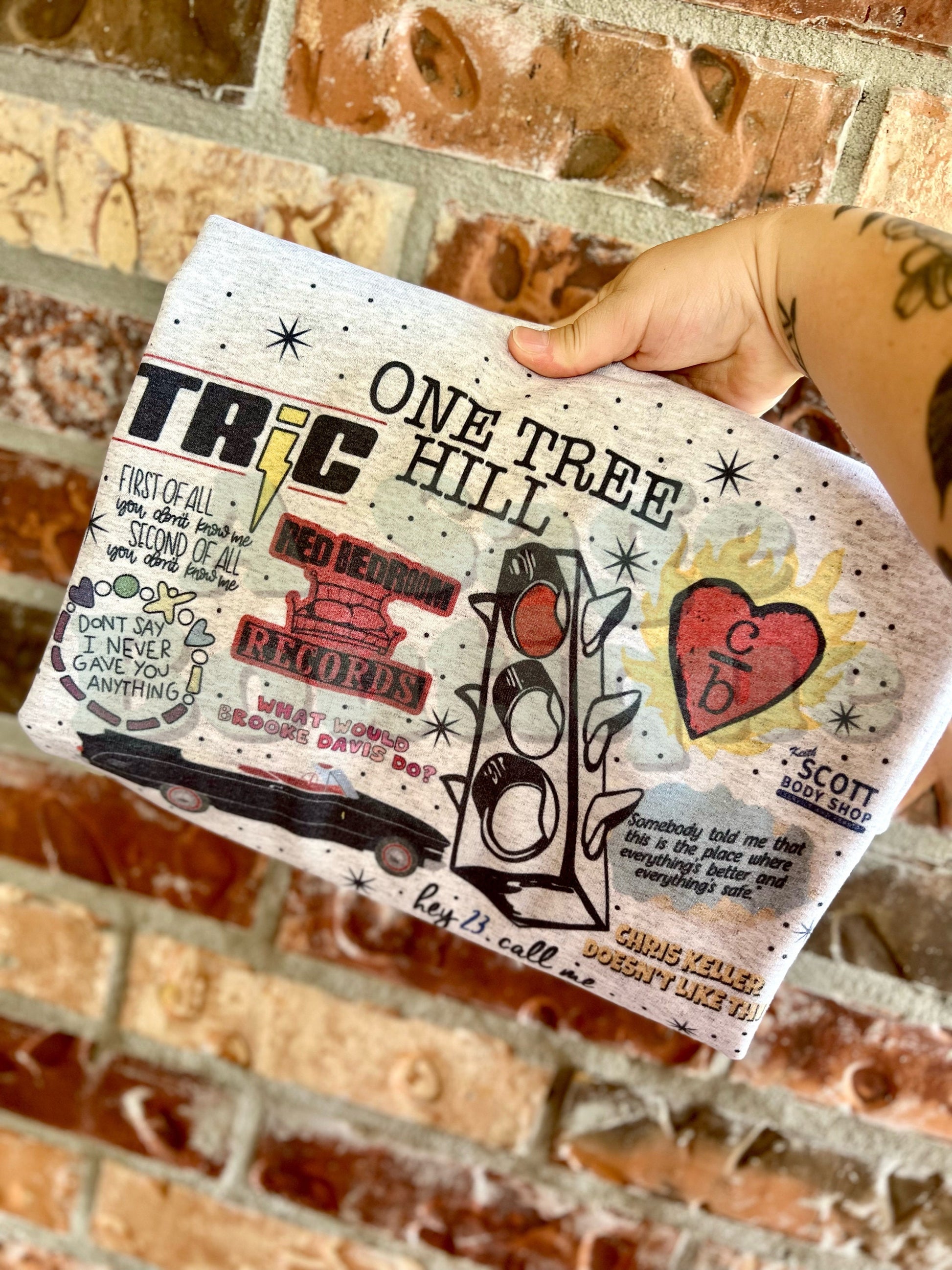One tree hill - OTH - tv show - binge watch - tv series - Lucas Scott - Brooke Davis - Peyton sawyer - naley - leyton - Nathan Scott