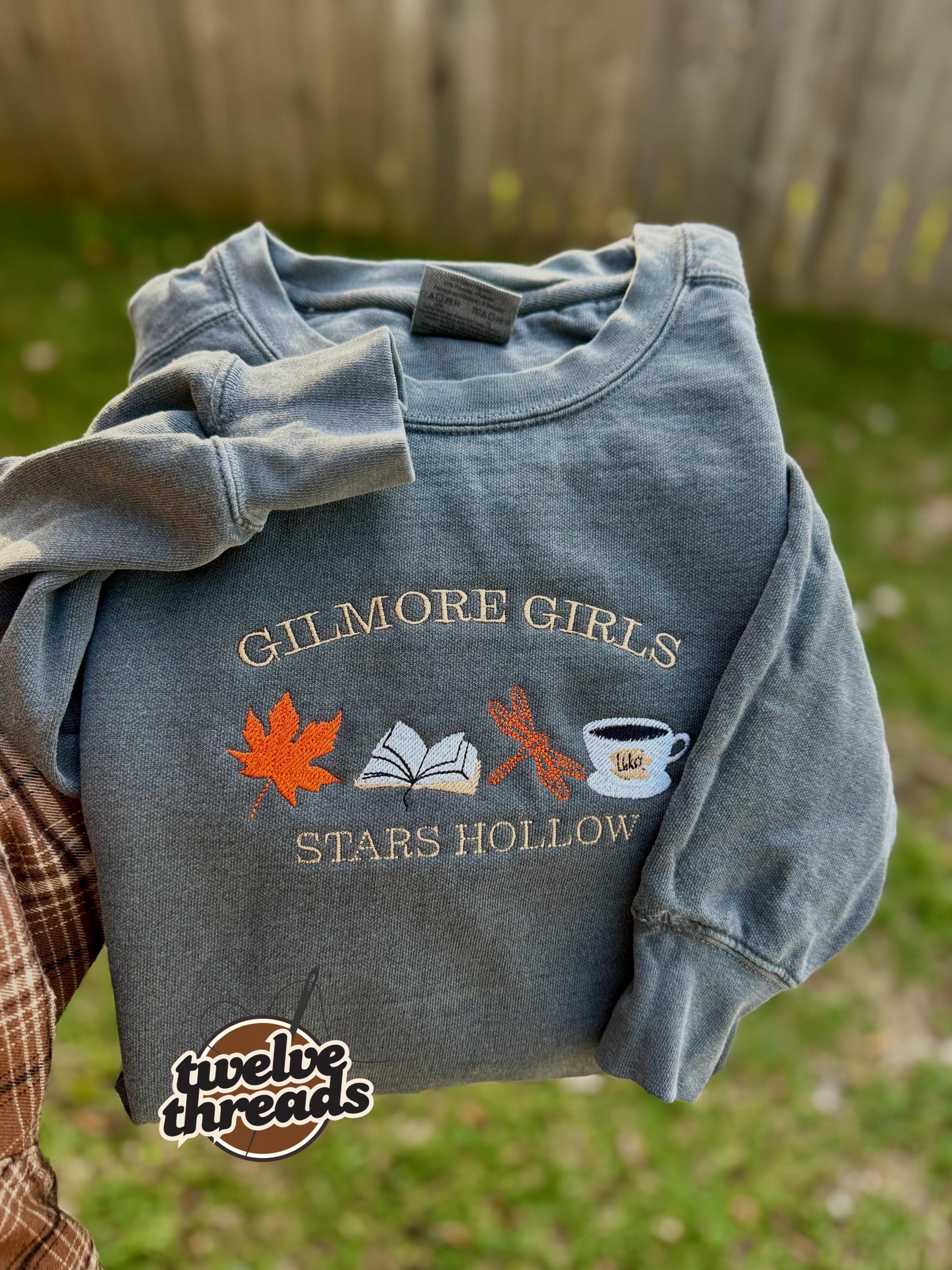 tv series - binge watch - television show - Gilmore - girls - Rory - Lorelei - Luke’s diner - butterfly inn - stars - hallow- favorite show