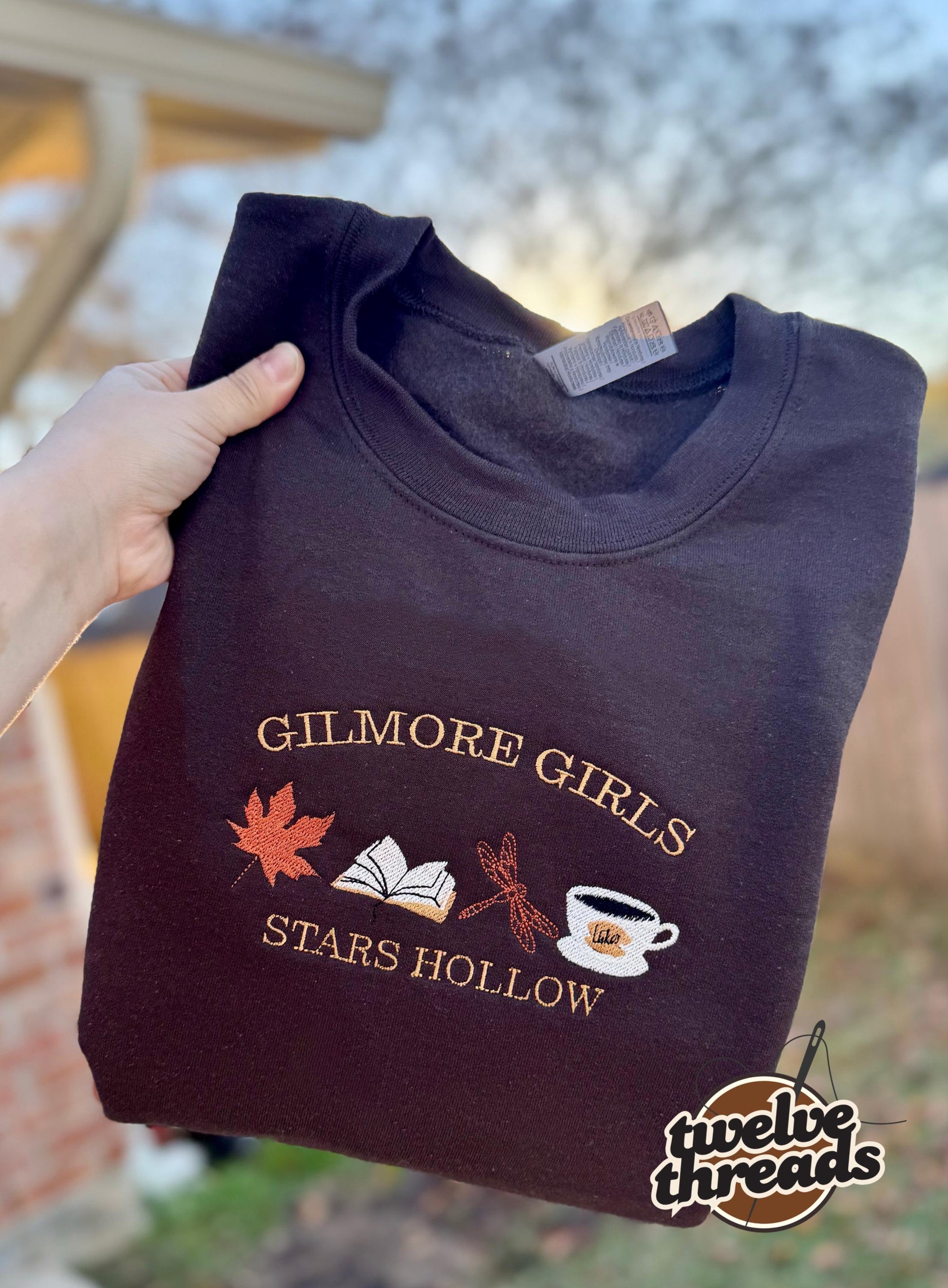 tv series - binge watch - television show - Gilmore - girls - Rory - Lorelei - Luke’s diner - butterfly inn - stars - hallow- favorite show