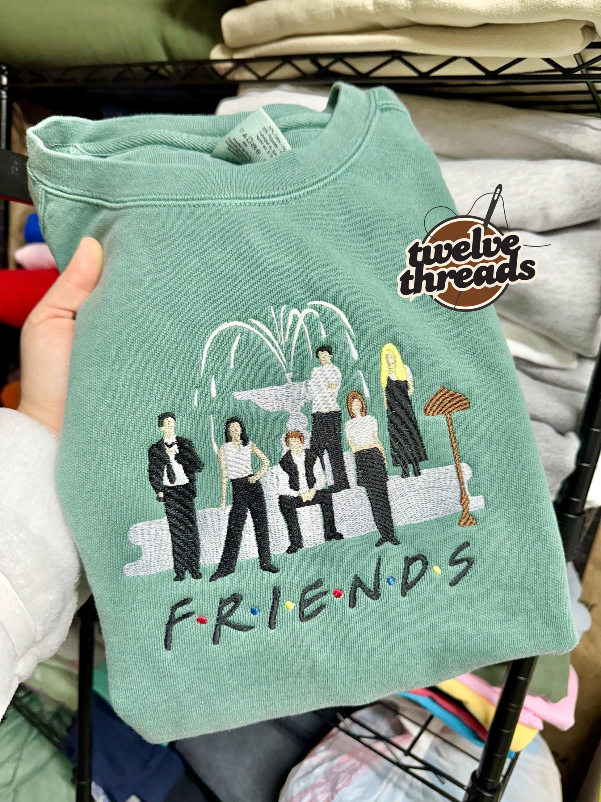 tv series - binge watch - television show - frends - pivot - Joey - Chandler - Monica - Rachel - phoebe - Ross - favorite show - favorite tv