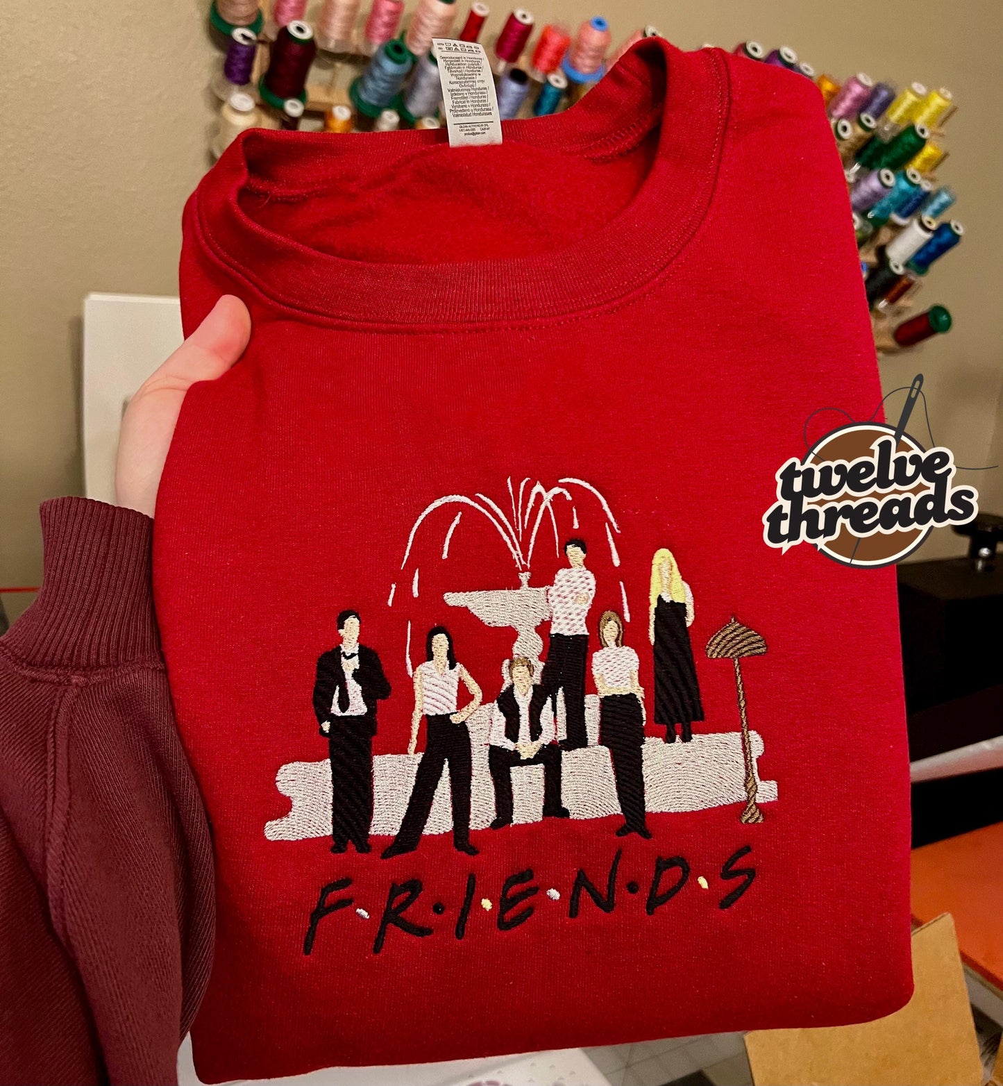 tv series - binge watch - television show - frends - pivot - Joey - Chandler - Monica - Rachel - phoebe - Ross - favorite show - favorite tv