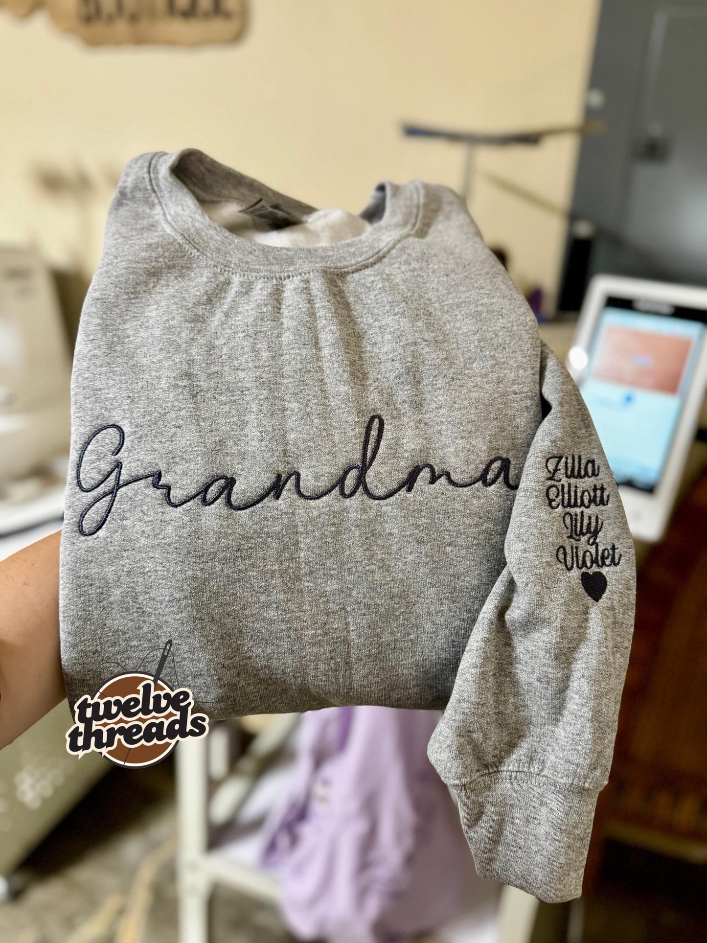 Embroidered custom name crew neck, personalized sweatshirt, embroidered unisex t shirt, embroidered names on the sleeve, custom names