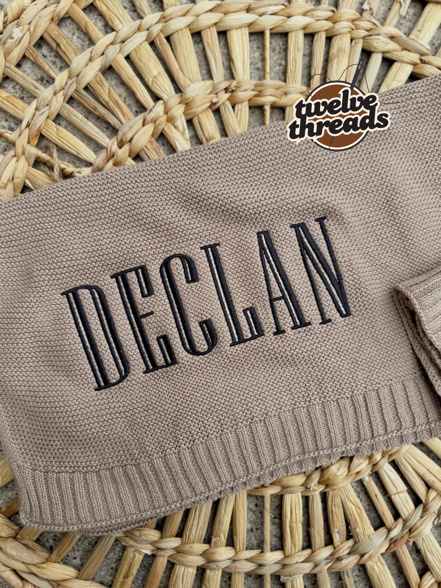 Embroidered name knitted blanket quilt with custom monogram, personalized baby blanket, baby quilt, embroidered custom blanket, cursive name